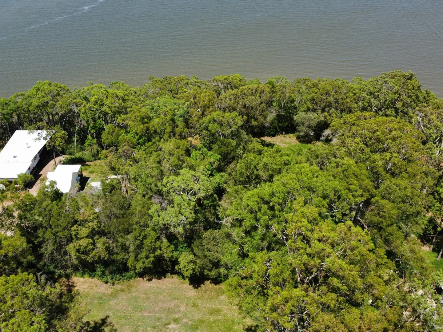 Additional image 10 of 4 Cliff Terrace, Macleay Island QLD 4184