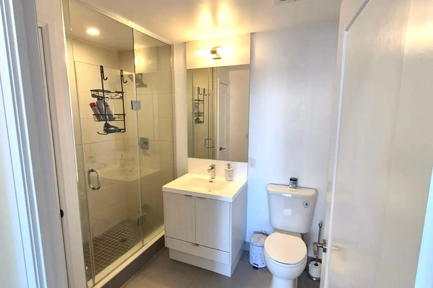 Additional image 7 of 101 Erskine Avenue 512