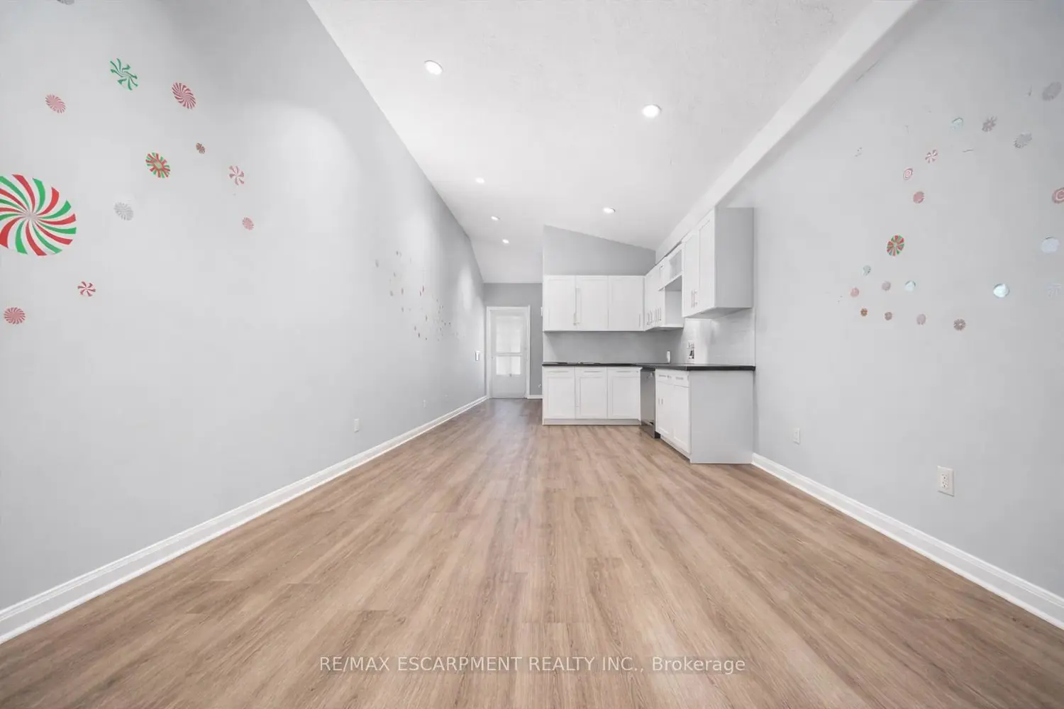 Additional image 4 of 106 Lottridge Street