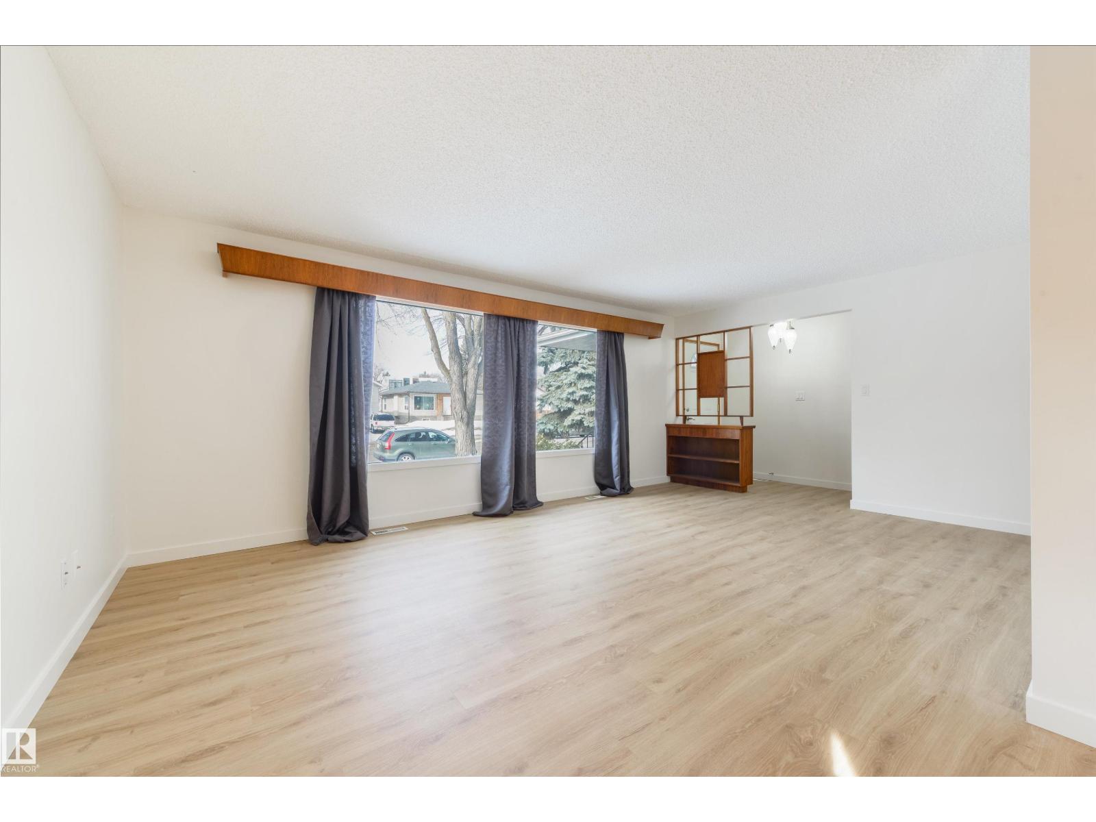 Additional image 4 of 9613 151 Street NW, Edmonton, AB, T5P1S5