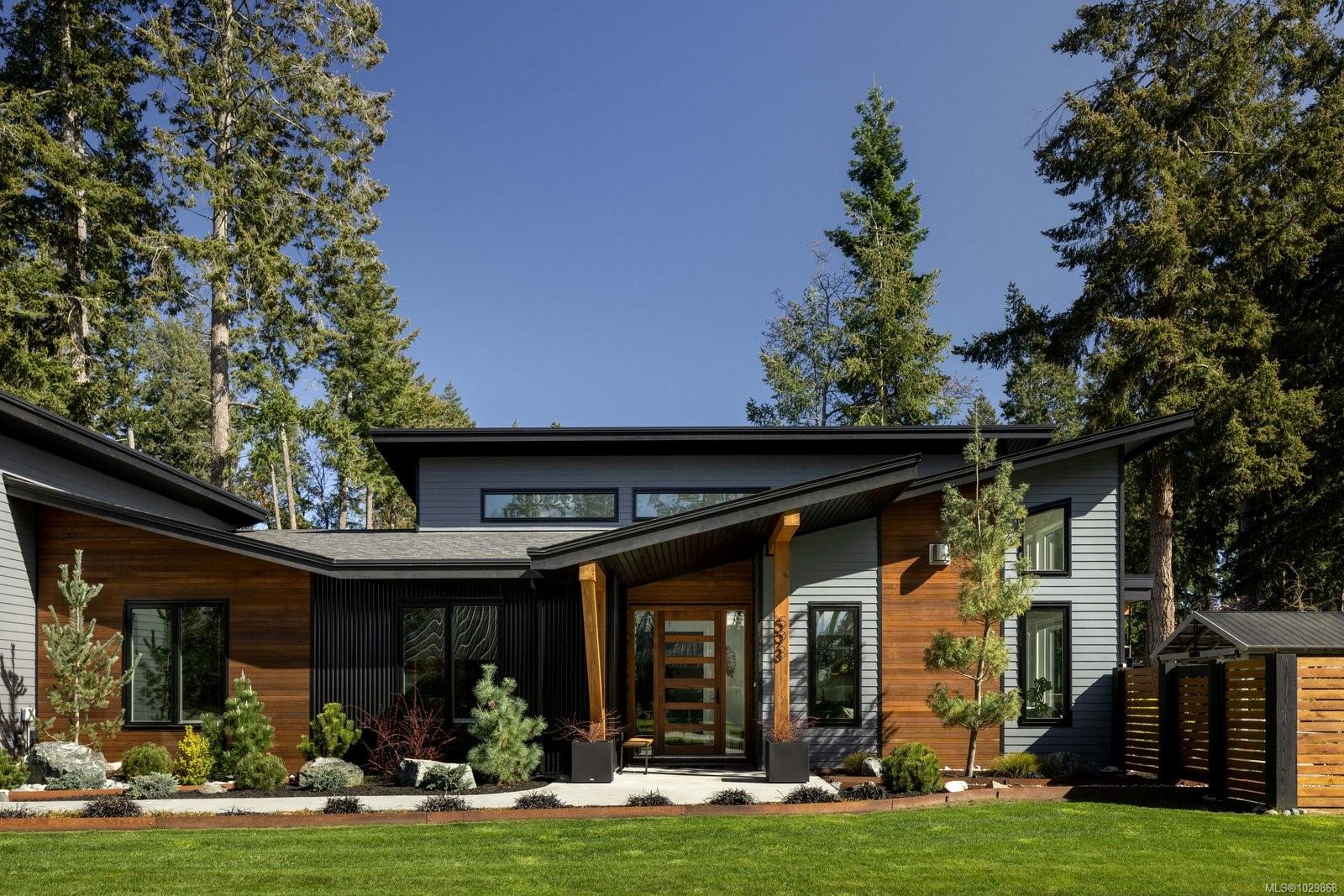 593 Downey Road, North Saanich, BC, V8L 5M6