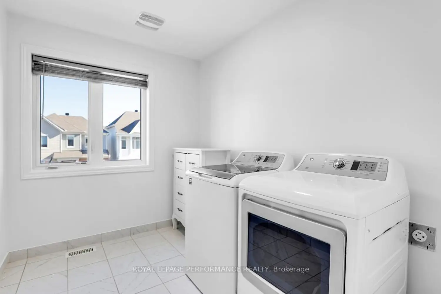 Additional image 16 of 336 Lamarche Avenue