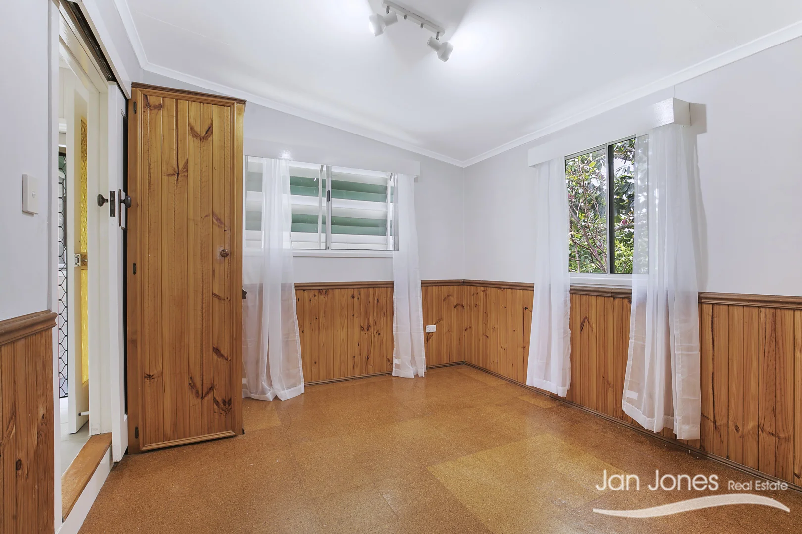 Additional image 10 of 10 Landsborough Avenue, Scarborough QLD 4020