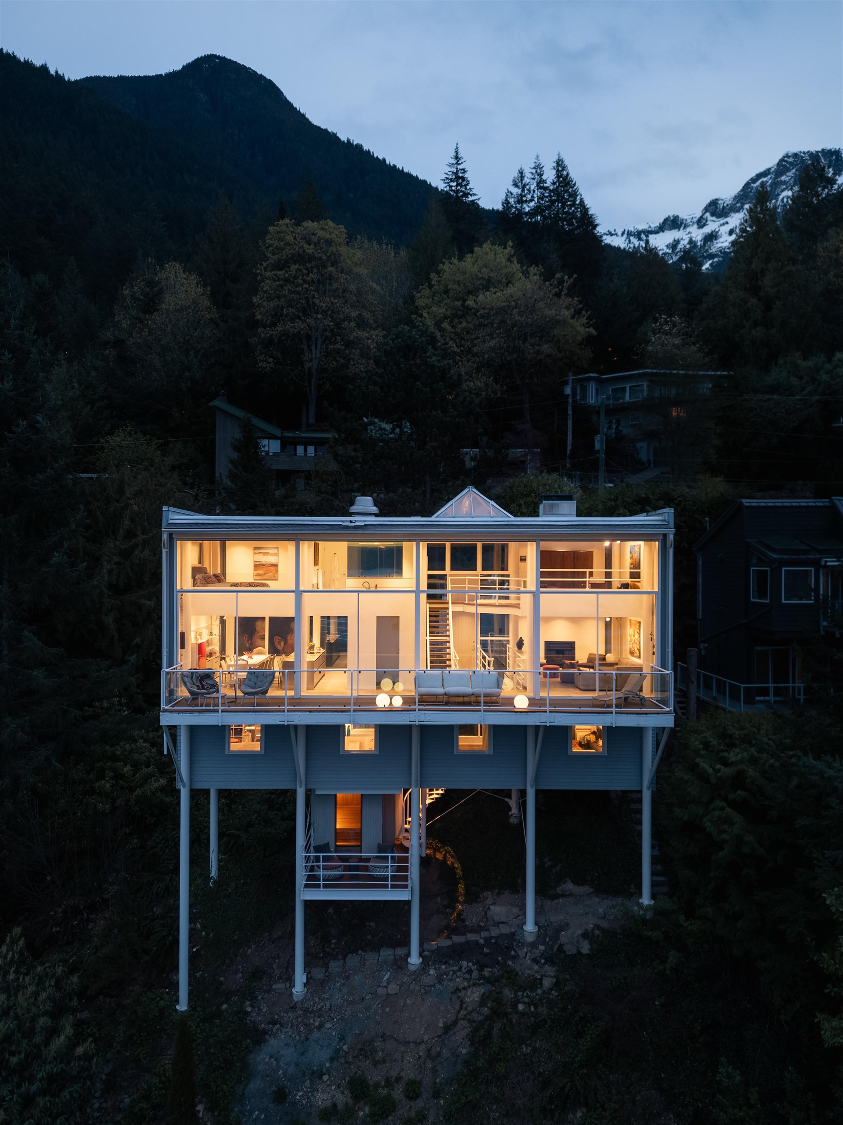 Additional image 2 of 90 Isleview Place, West Vancouver, BC, V0N 2E0
