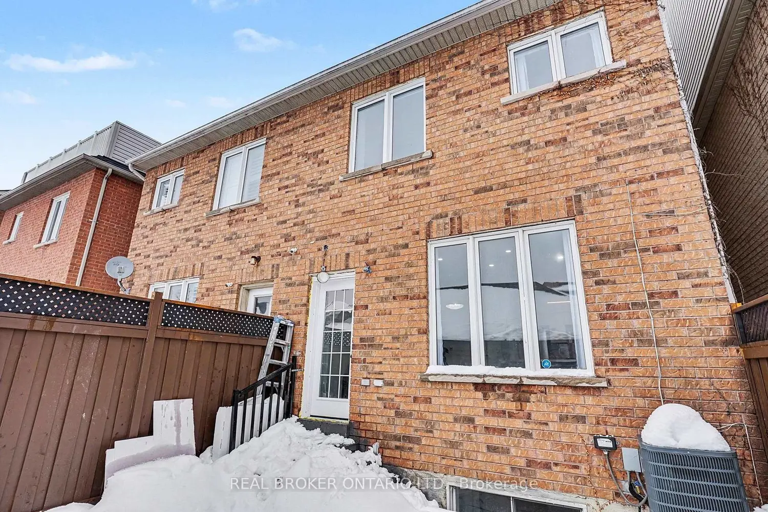 Additional image 15 of 16 Leitch Avenue