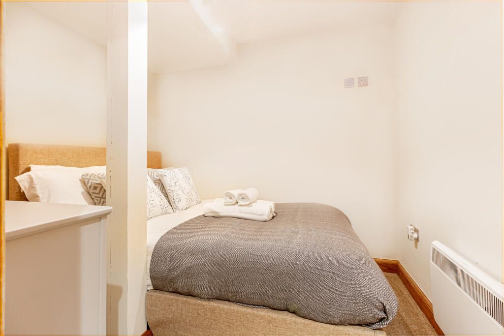5 bed flat for saleMerchants House, 6-8 Widemarsh Street, Herefordshire HR4 photo 4