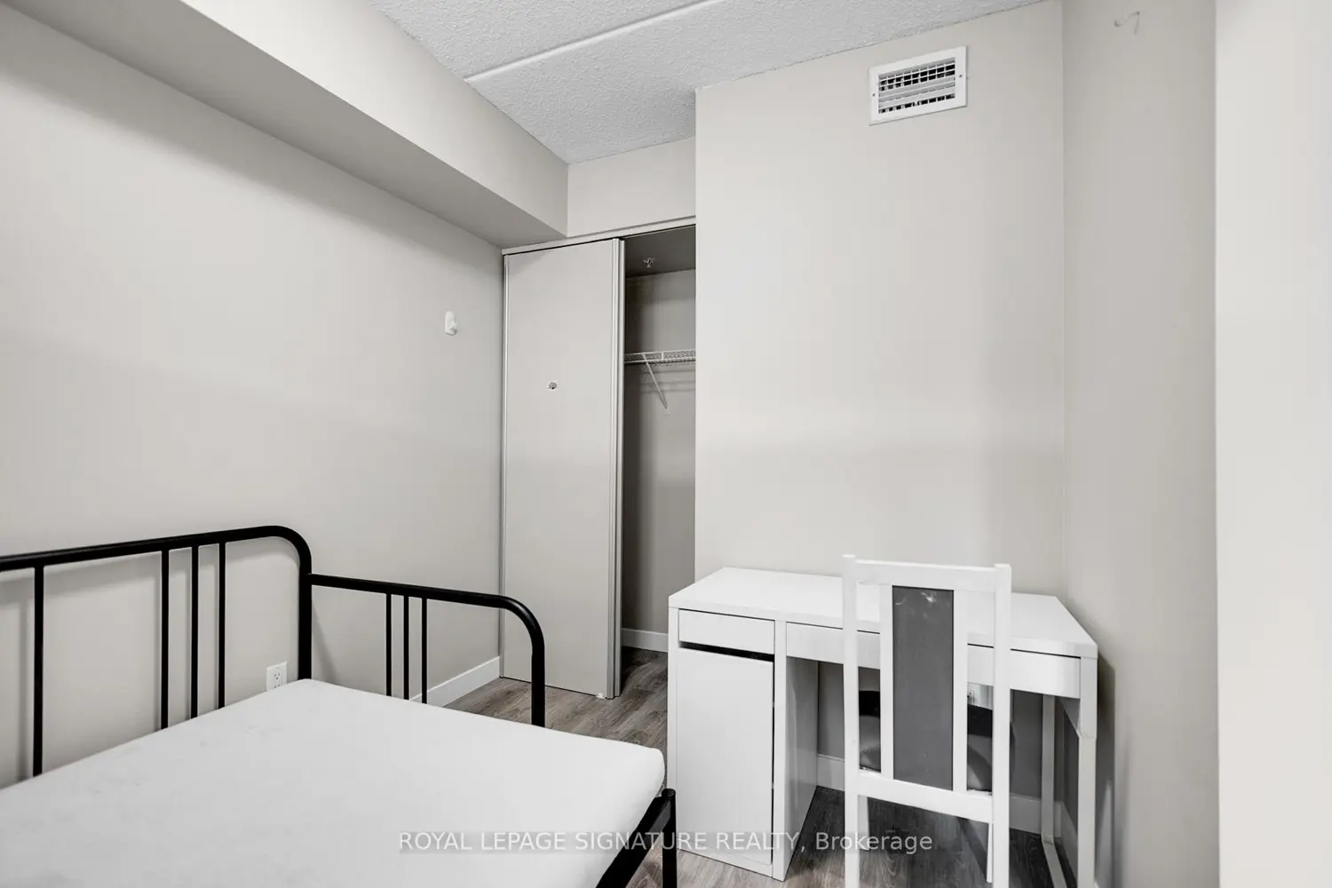 Additional image 11 of 308 Lester Street 619