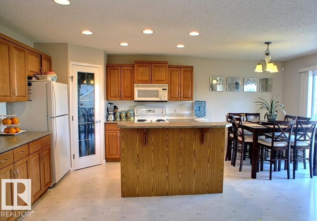 Additional image 6 of 1105 Glastonbury Court NW, Edmonton, AB, T5T6M7