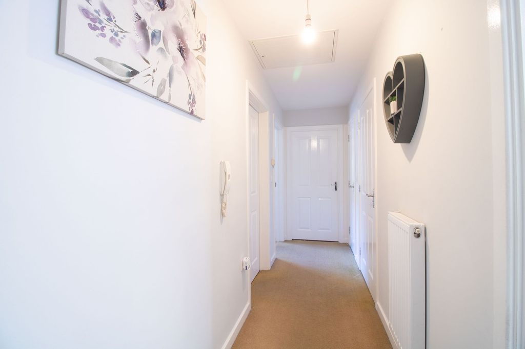 Additional image 2 of 2 bed flat for saleCoed Celynen Drive, Abercarn NP11