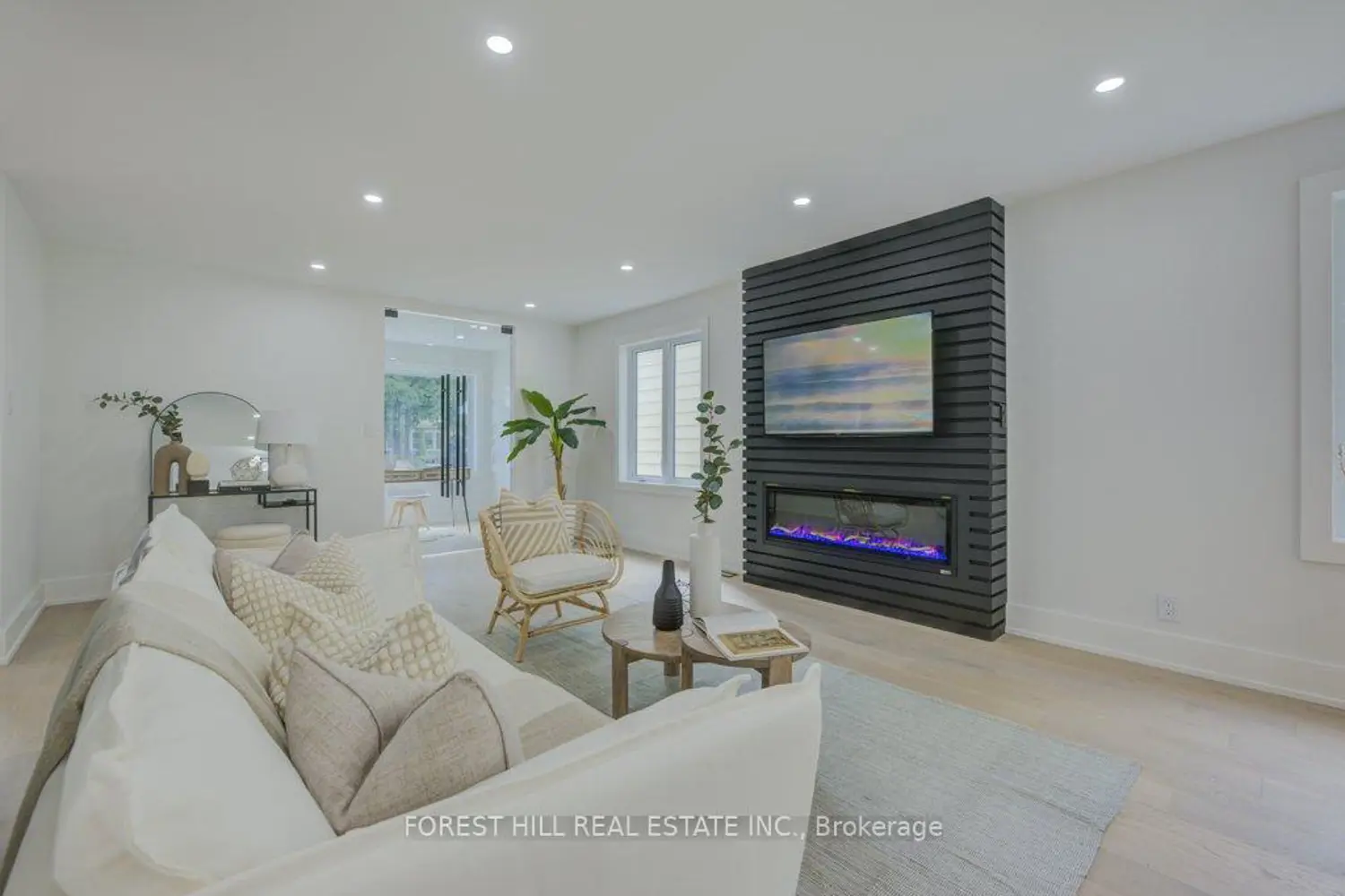 Additional image 10 of 4392 Ontario Street