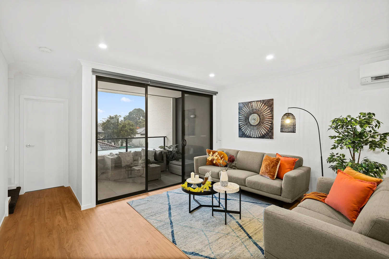 Additional image 2 of 5/4-6 Frankcom Street, Blackburn VIC 3130