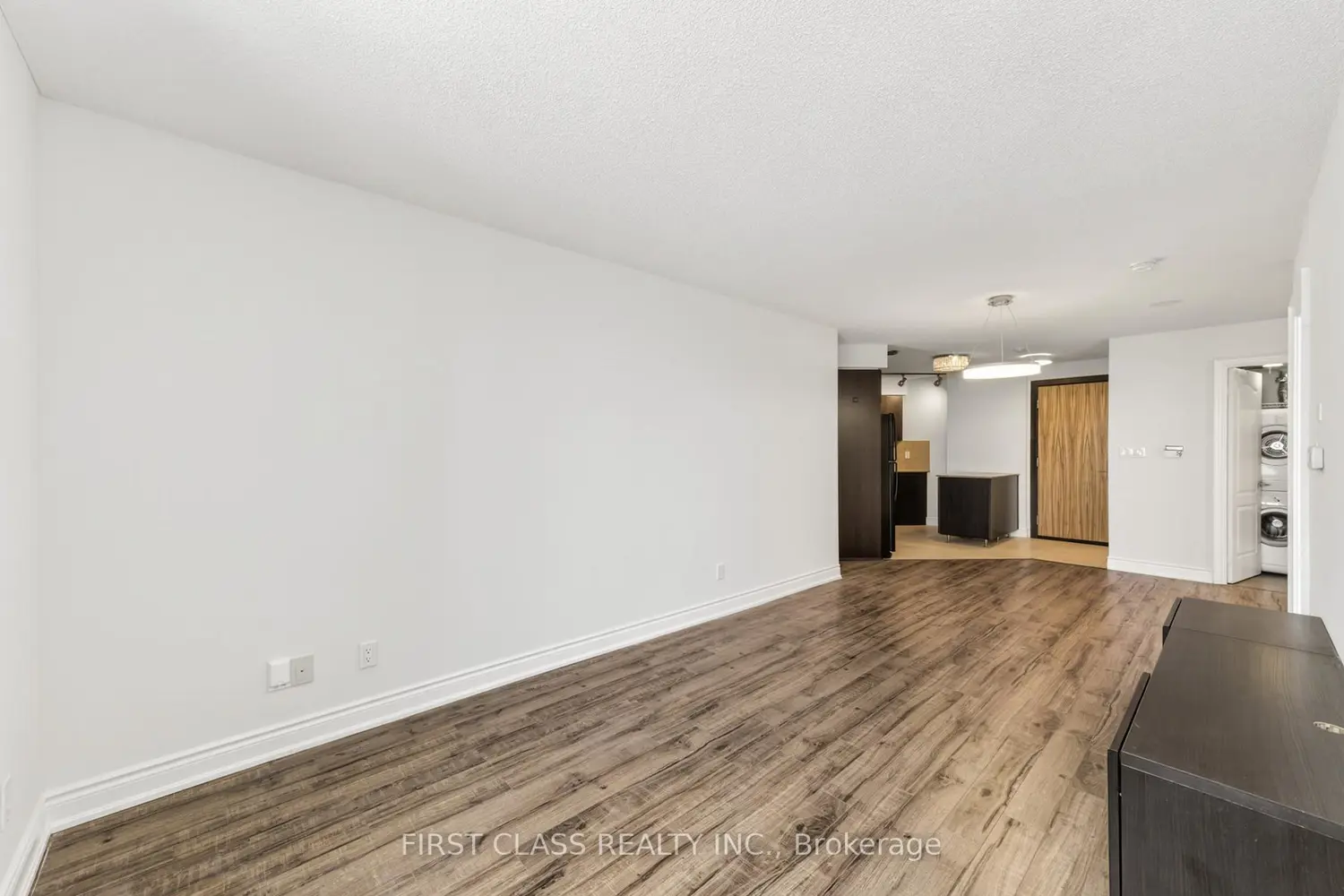 Additional image 12 of 60 South Town Centre Boulevard 620