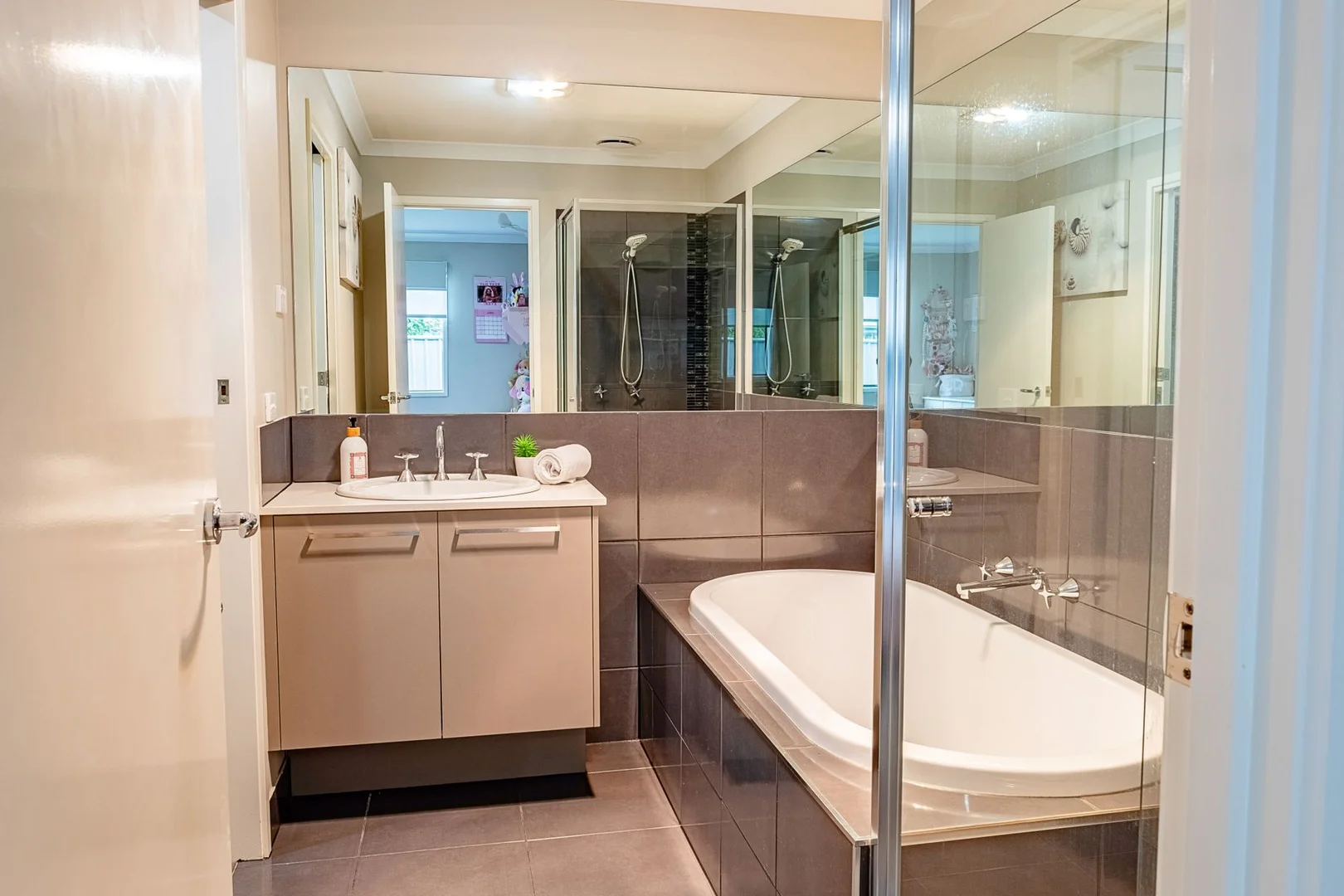 Additional image 20 of 2 Paiano Lane, Bright VIC 3741