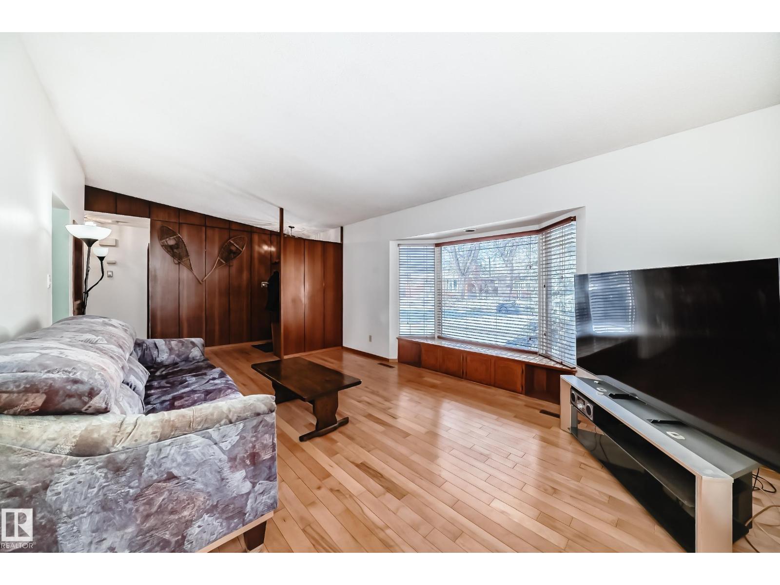 Additional image 3 of 4237 116 Avenue NW, Edmonton, AB, T5W0W9