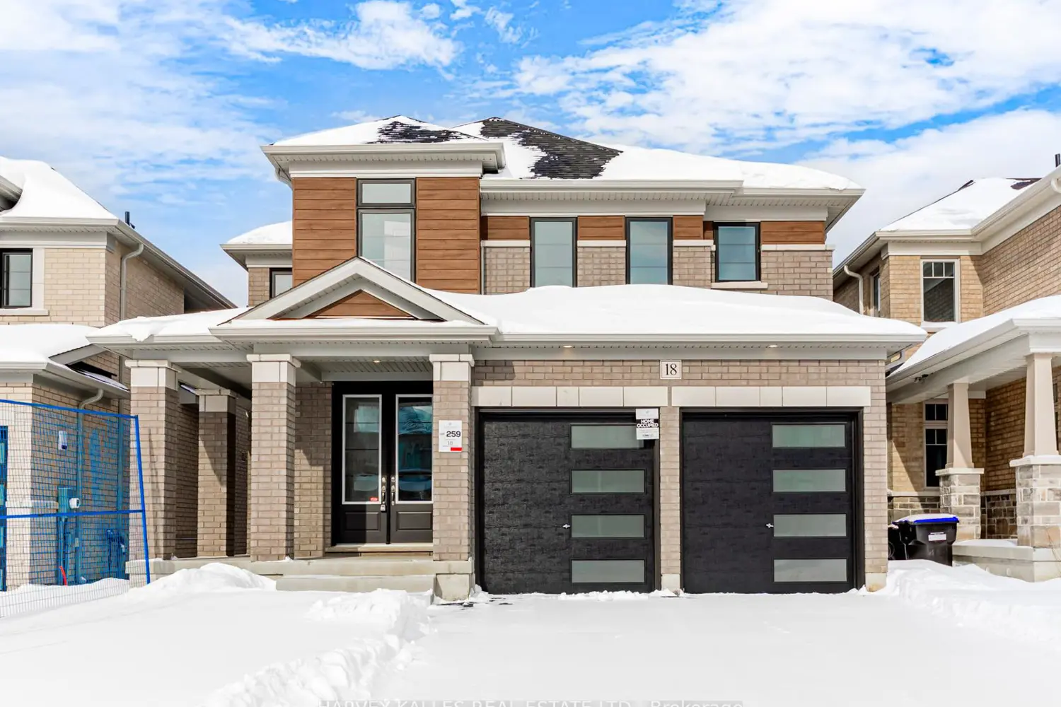 18 Bluebird Boulevard