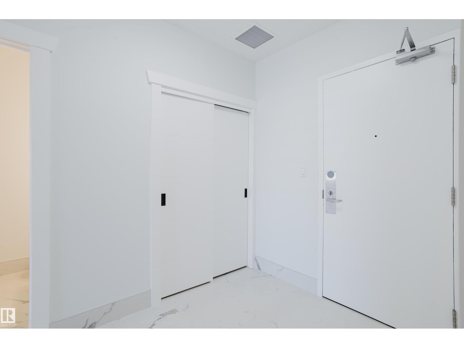 Additional image 2 of 703-9919 105 Street NW, Edmonton, AB, T5K1B1