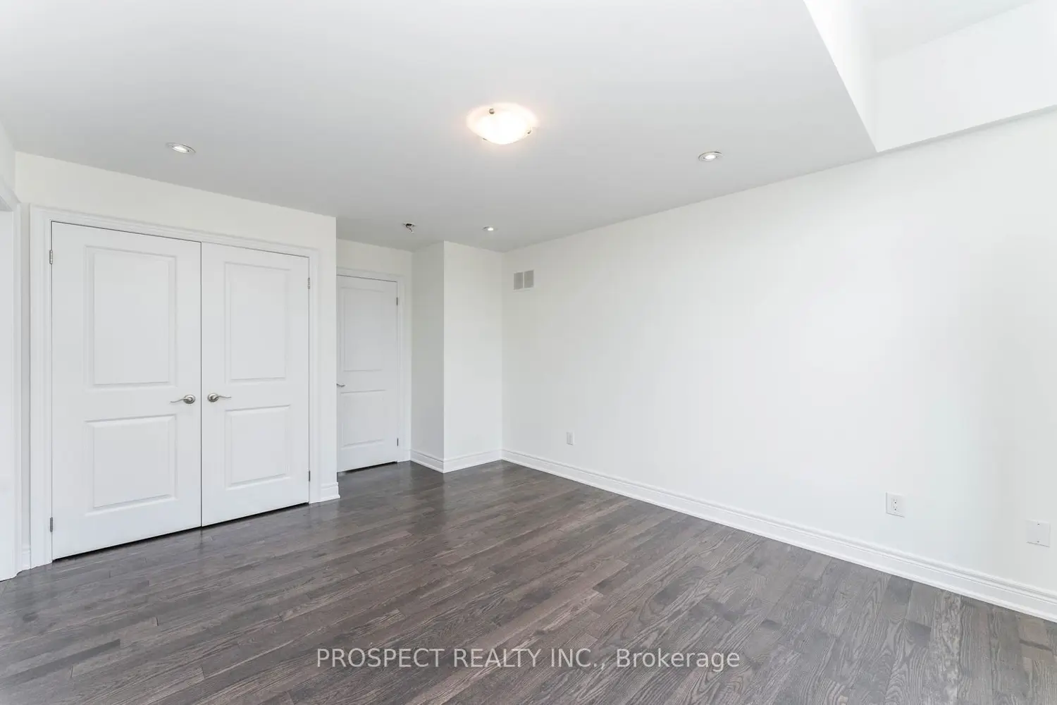 Additional image 14 of 15 Lyle Way