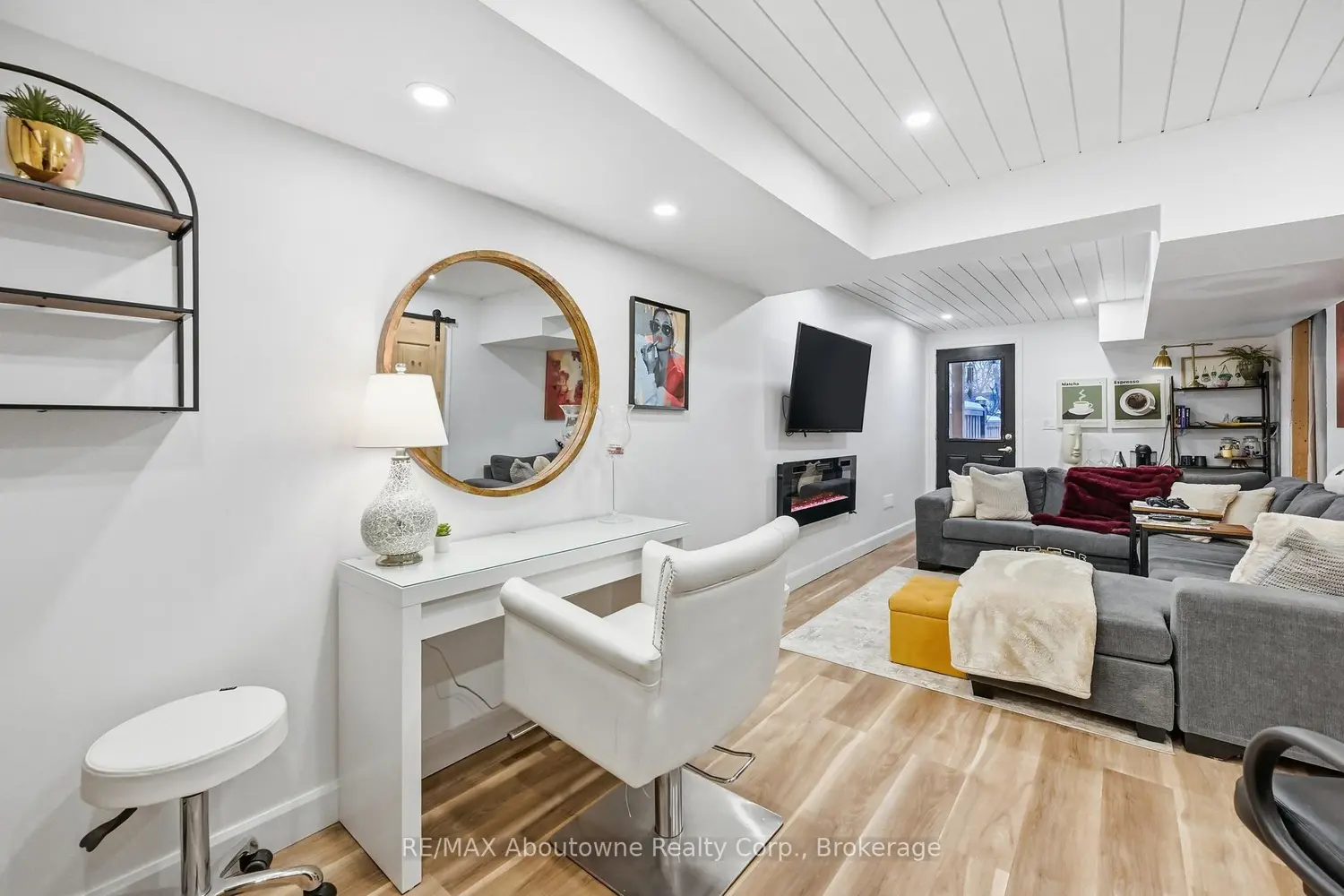 Additional image 14 of 3969 Crown Street