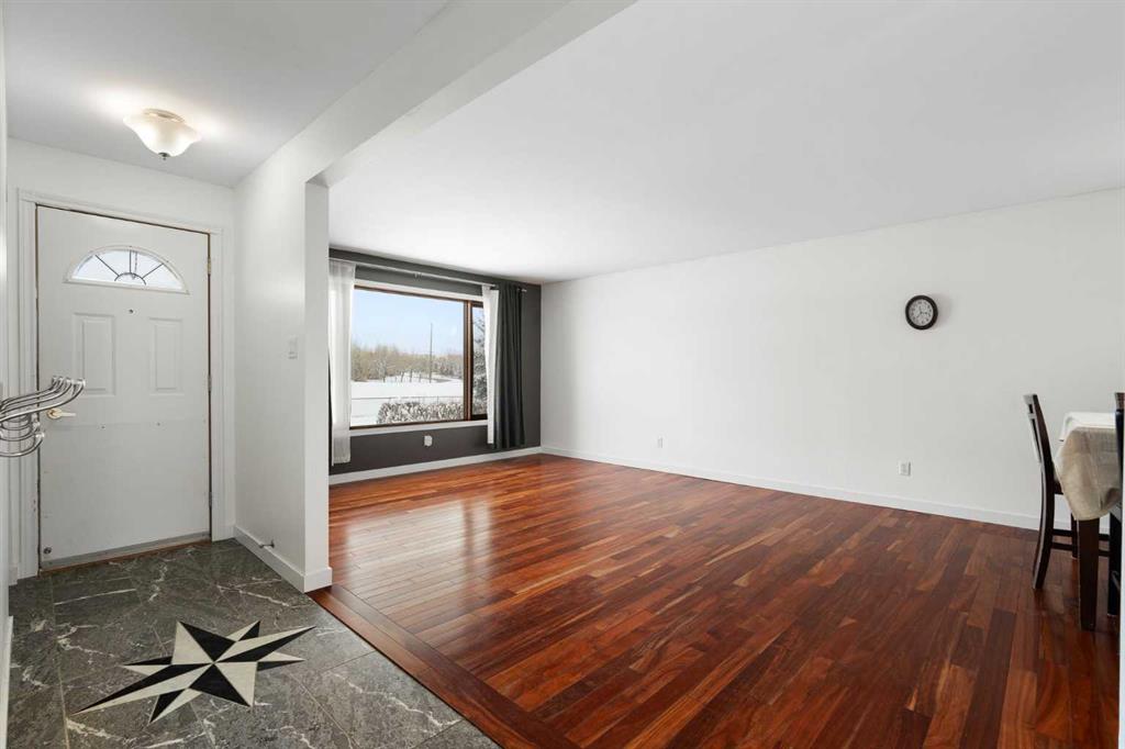 Additional image 3 of 232 Silverview Way NW, Calgary, AB, T3B 3K3