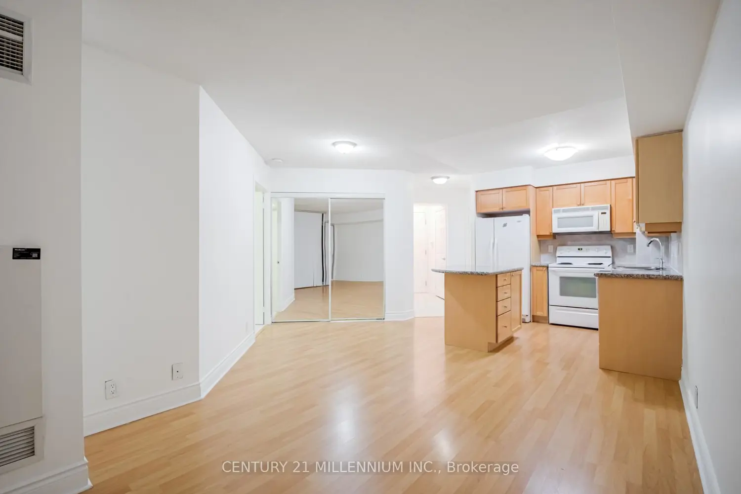 Additional image 15 of 80 Harrison Garden Boulevard 1215