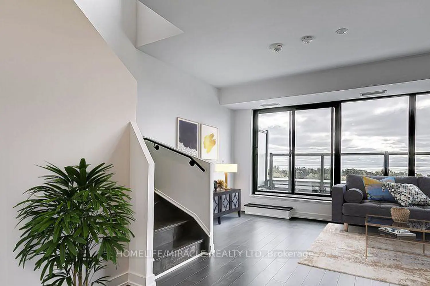 2799 Kingston Road 923