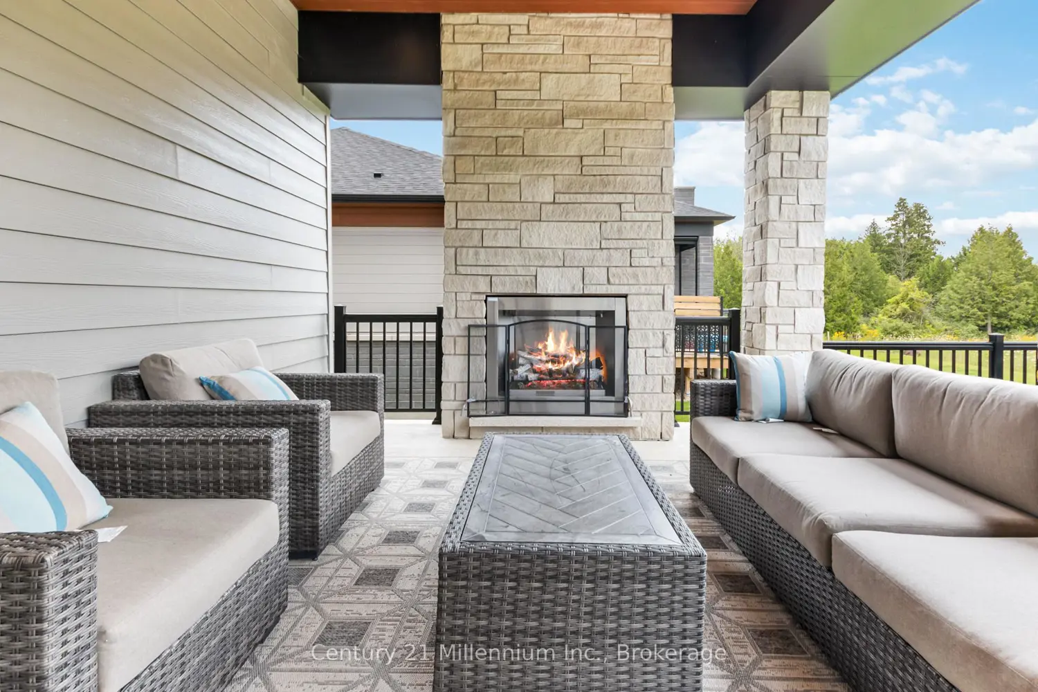 Additional image 16 of 125 Stoneleigh Drive