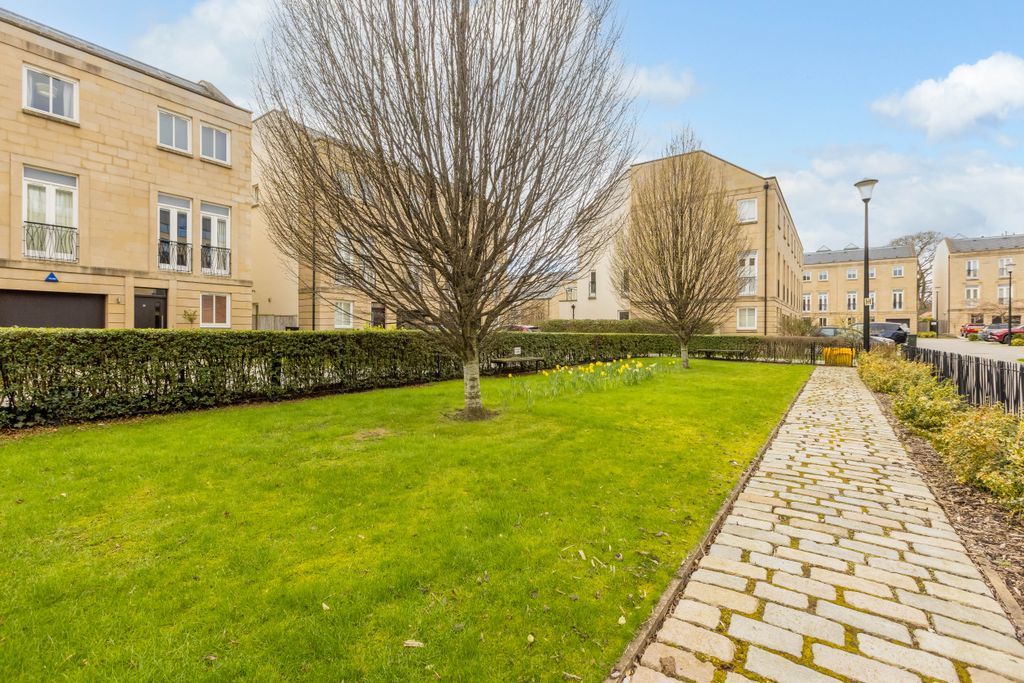 Additional image 20 of 3 bed flat for saleFlat 1, 62 Larkfield Gardens, Trinity, Edinburgh EH5