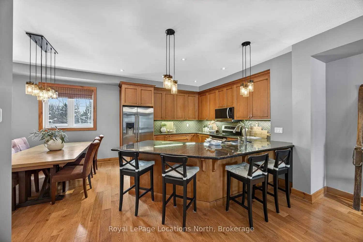 Additional image 4 of 107 Venture Boulevard