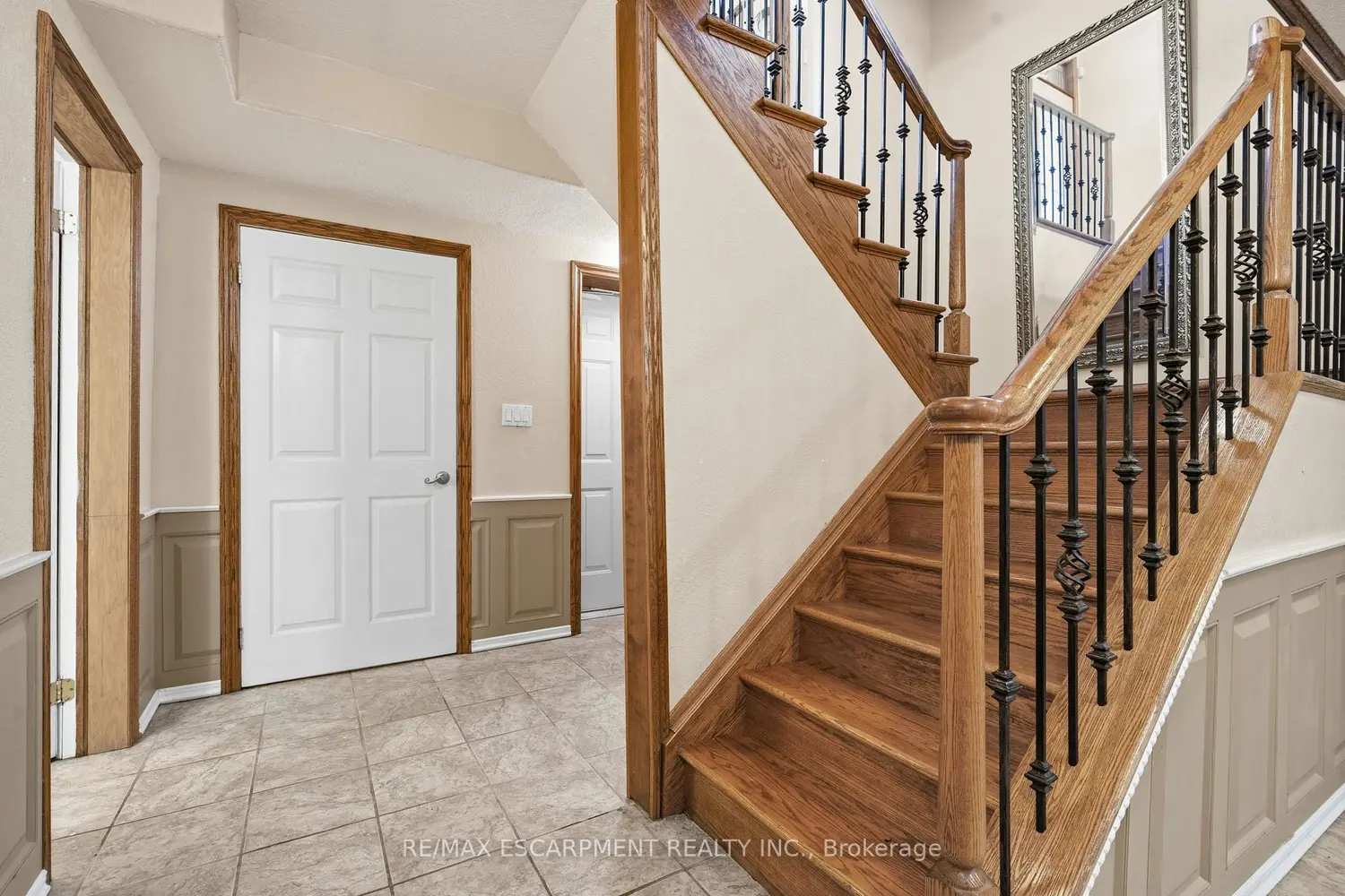 Additional image 14 of 4 Lakeside Drive