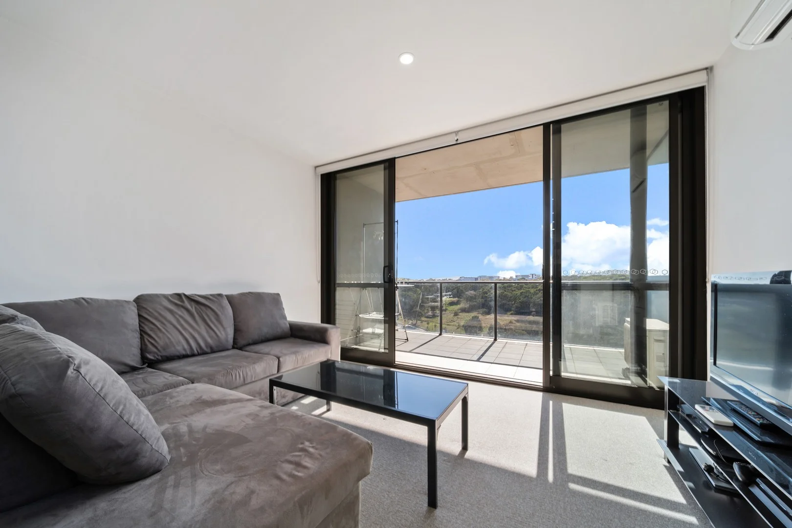 1112/120 Eastern Valley Way, Belconnen ACT 2617