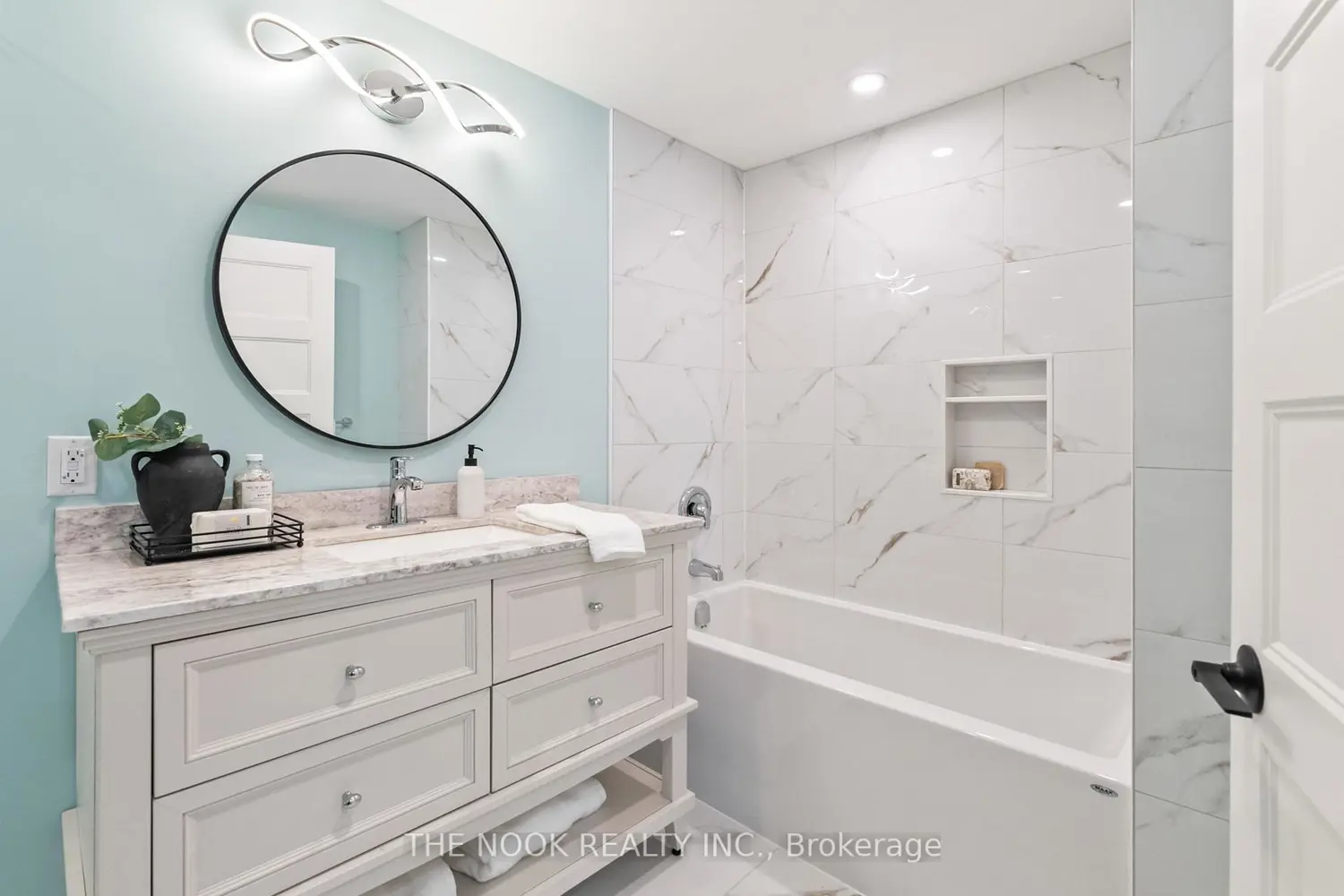 Additional image 14 of 55 Honey's Beach Road