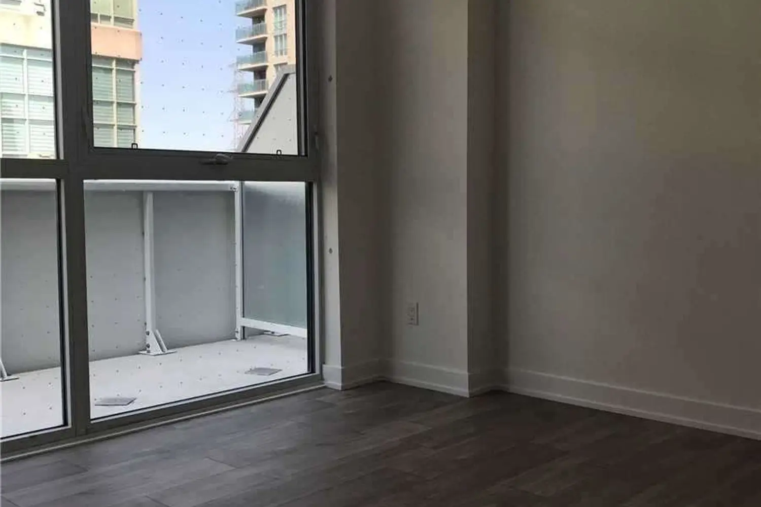 Additional image 4 of 251 Manitoba Street 908
