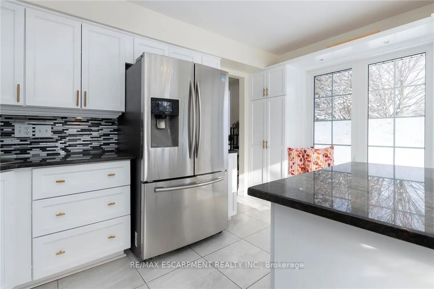 Additional image 10 of 3333 New Street 74