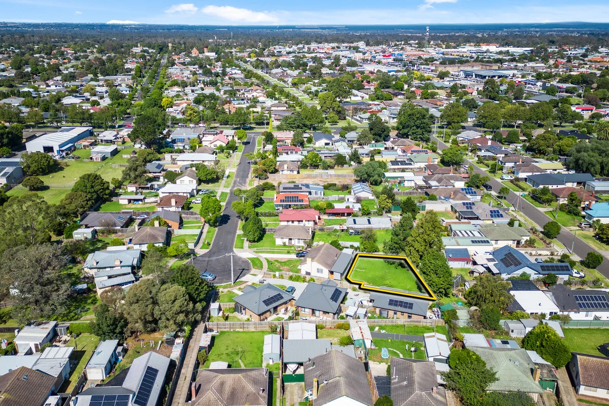 Additional image 3 of 17B Campbell Court, Sale VIC 3850