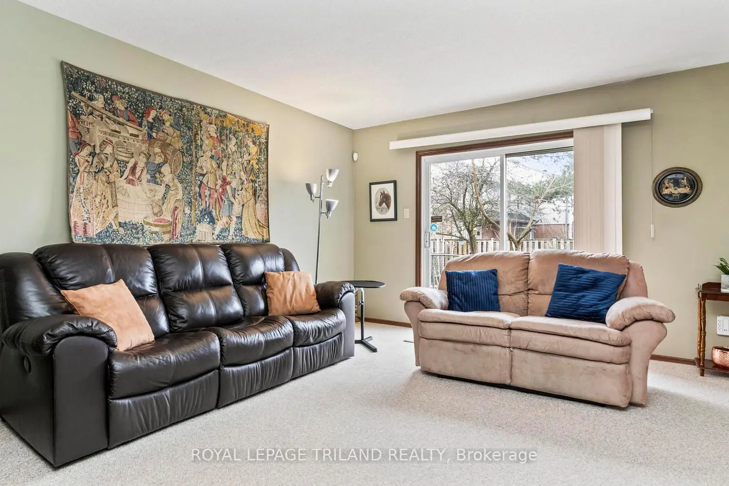 146 Andover Drive photo 4