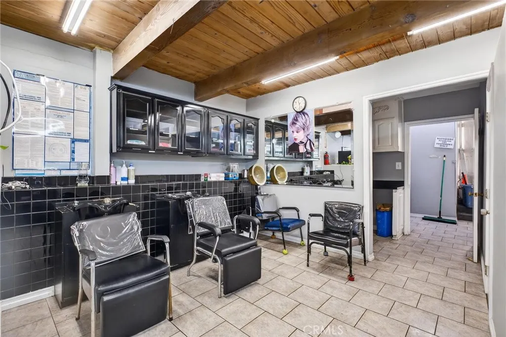 Additional image 11 of 705 S Pacific Ave, San Pedro, CA 90731