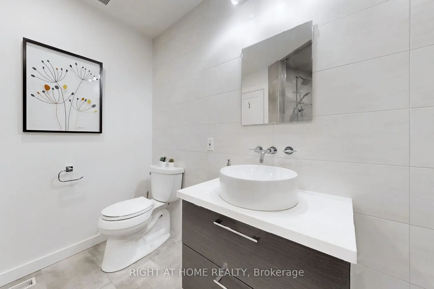 Additional image 13 of 400 Bloor Street 6