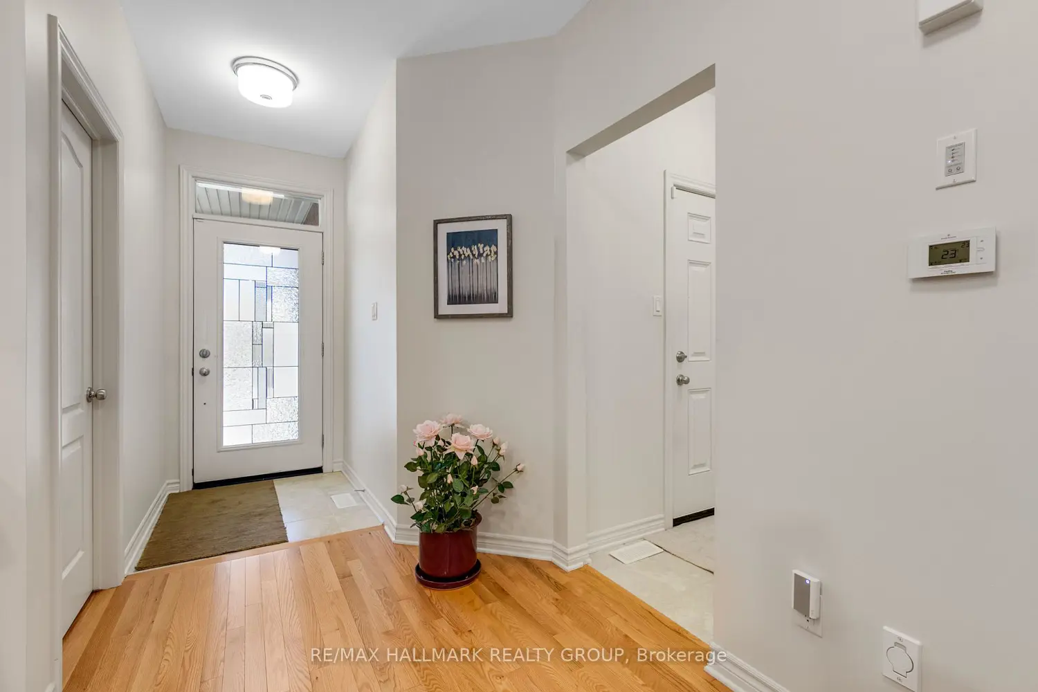 66 Kayenta Street photo 2