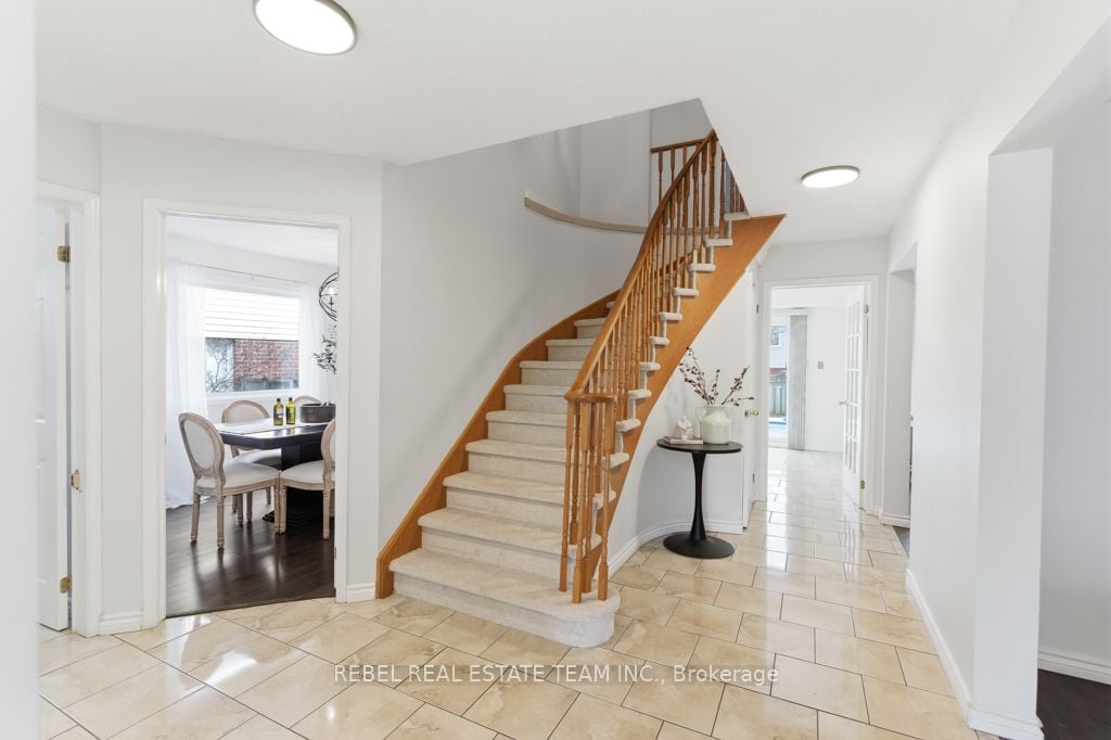 Additional image 3 of 62 Ennisclare Place, Whitby, ON, L1R 1S1