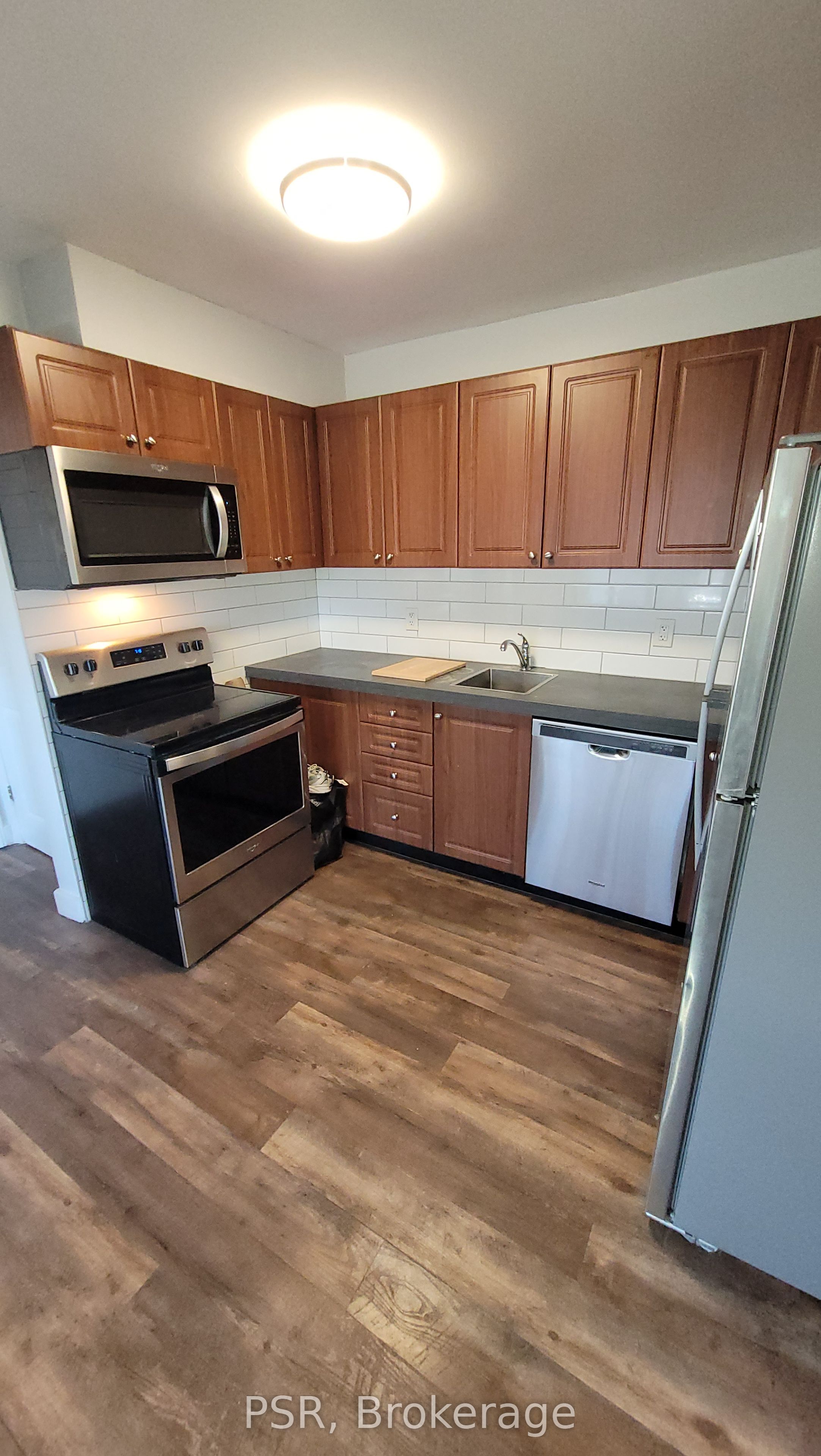 Additional image 2 of 2-170 Holborne Avenue, Toronto, ON, M4C 2R6
