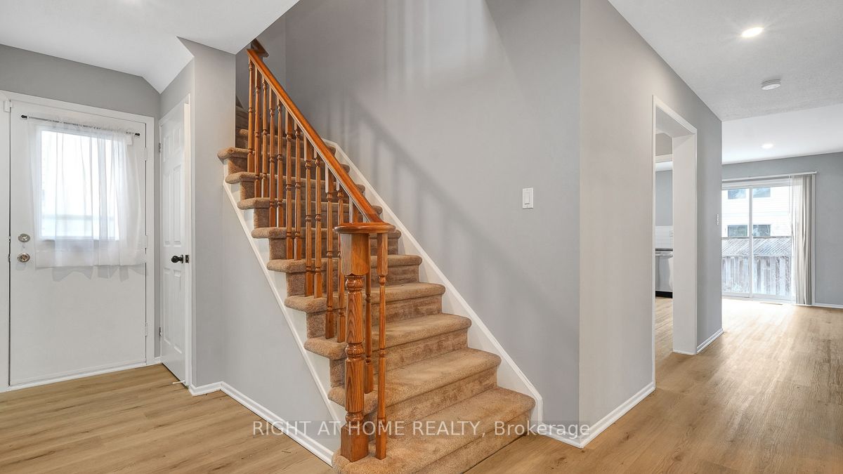Additional image 5 of 2 Chickasaw Crescent, Ottawa, ON, K2M 1M3