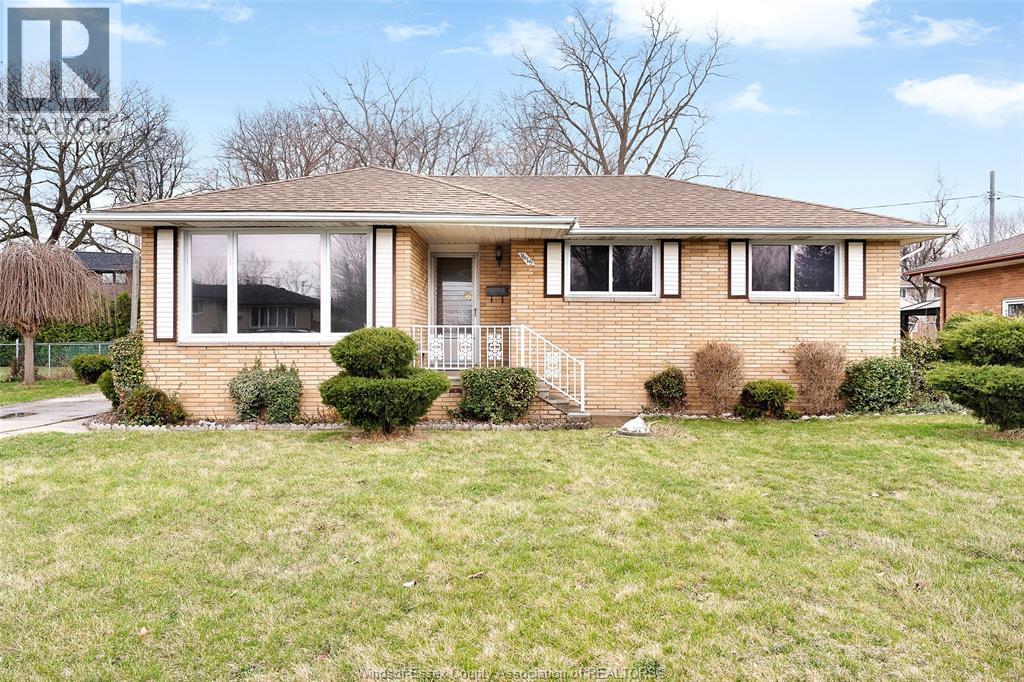 1675 Campbell , Windsor, ON, N9B2K5