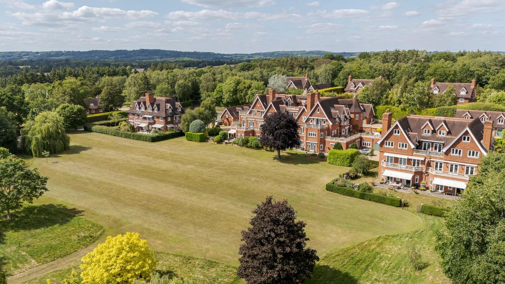 Additional image 21 of 3 bed flat for saleThe Coach House, Springwood Park, Tonbridge, Kent TN11