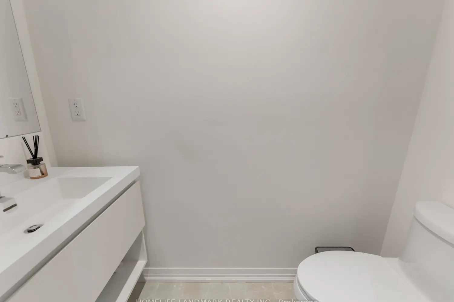 Additional image 10 of 9092 Woodbine Avenue