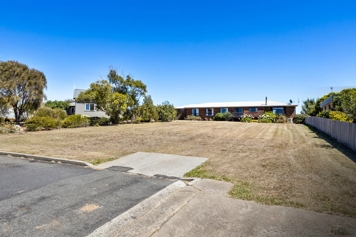 Additional image 3 of 1 Schouten Court, Swansea TAS 7190