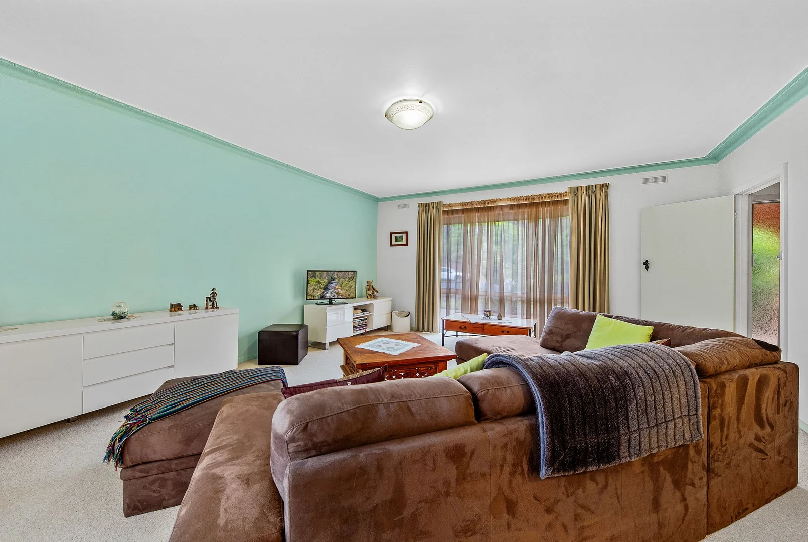 Additional image 3 of 32 Mountbatten Avenue, Bright VIC 3741