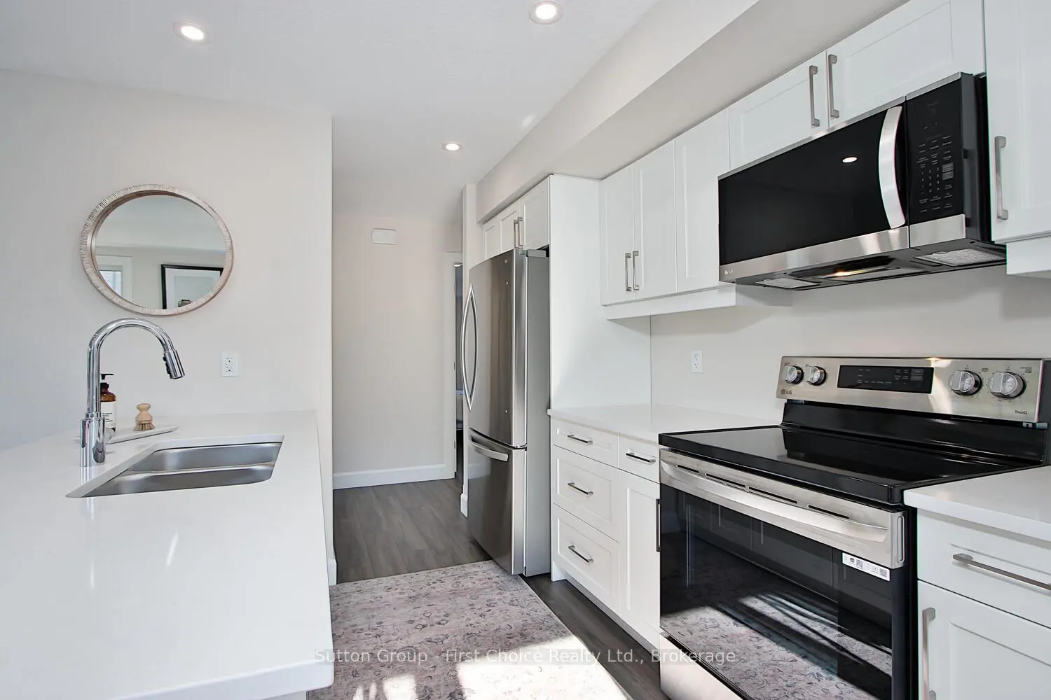 Additional image 11 of 3202 Vivian Line Unit 35