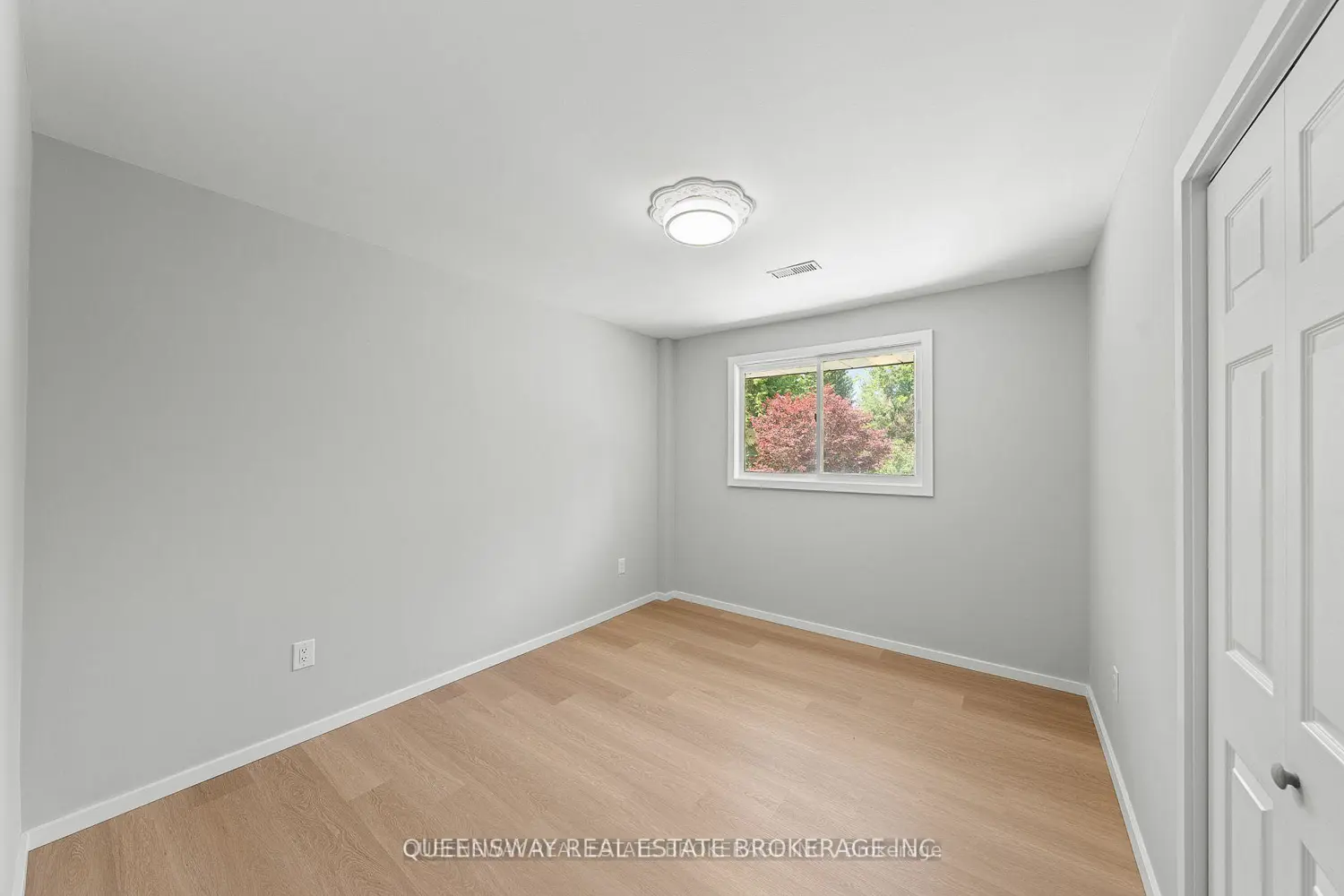 Additional image 9 of 1268 15Th Side Road