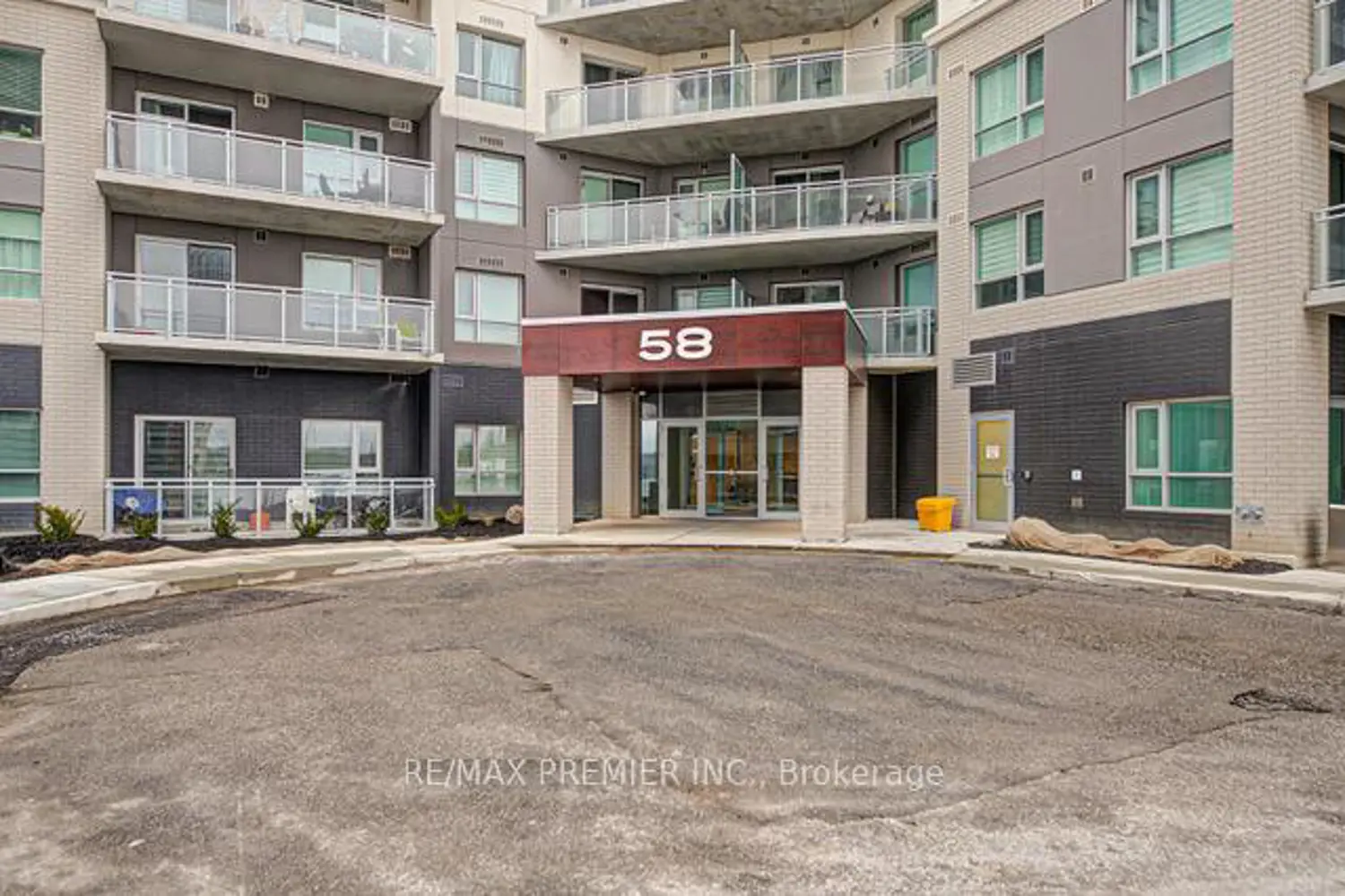 Additional image 4 of 58 Lakeside Terrace 1015