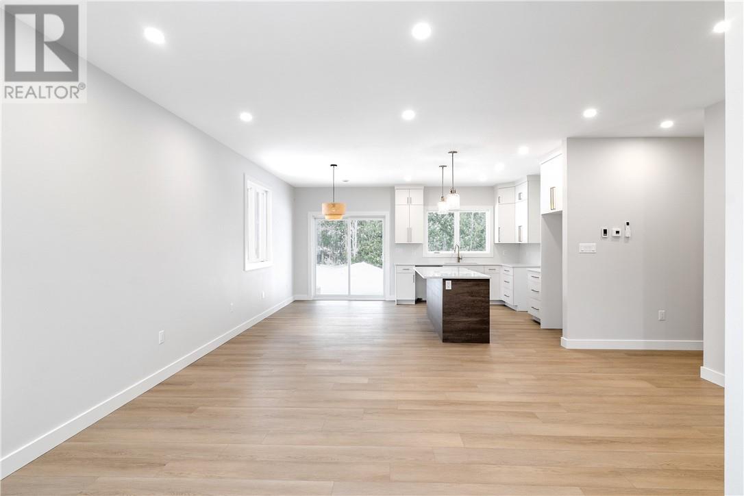 Additional image 3 of 2210 Treeview Road, Sudbury, ON, P3E5C5